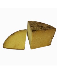 Cantal vieux au lait cru AOP : environ 500 gr